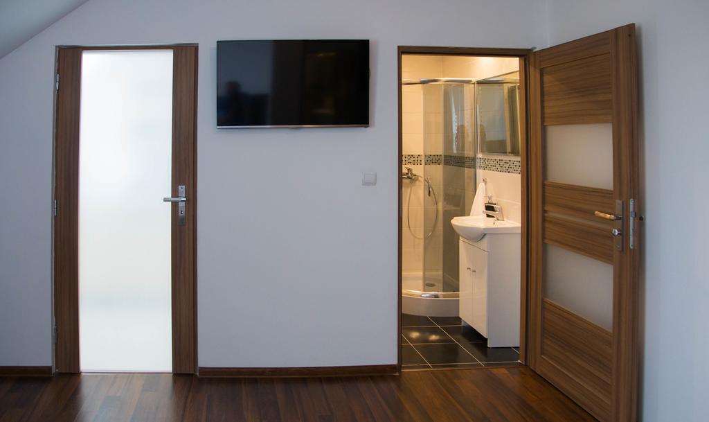 Noclegi Prestige Nowy Sacz Bagian luar foto